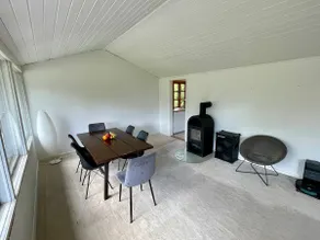Spacious house near Copenhagen city center with large private garden - Image 2