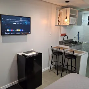 Compact and fully equipped studio offering comfort and convenience - Image 2
