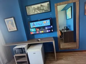 Microwave, 40” TV, Garage, Suite 131BL2 - Image 2