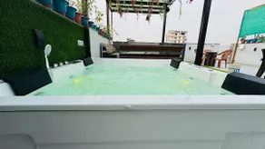 Mist box, jacuzzi villa (by pr villa rohini) - Image 2