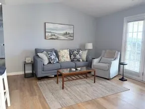 Poppy’s Bayou Place - Image 4