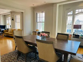 Gorgeous Boston Home str-26-7 - Image 4