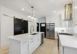 Modern-Comfortable, and Spacious - Image 2