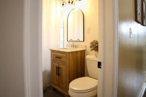 Charming Urban Cottage - Image 5