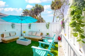 “Taormina House” 5th ave and beaches 2 Miles away! - Image 3
