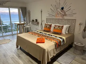 Poeiti Ninamu Bungalow Luxury Exceptional View - Image 5
