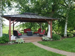 Friends And Family Farmhouse - Image 3