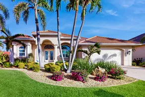 Waterfront Paradise with Private Pool Game Room - Image 3