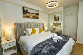 Parra Stylish Pad | Walk to Train + Own Parking - Image 2
