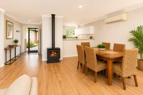 Spring by the Sea in Broadwater - Image 4