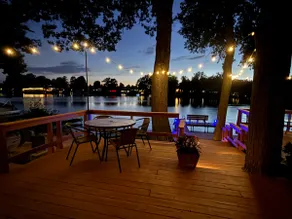 Lakeshore Cottage Retreat: Fish, Kayak, Relax! - Image 3