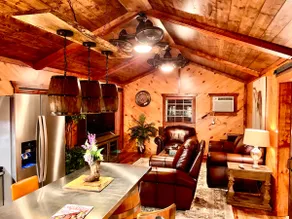 Queen’s Landing Cabin | Farm Stay + Animals - Image 4