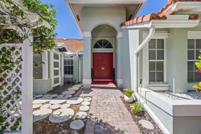 Modern 4BR in Central Wellington- Walk to Shops - Image 4