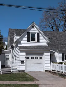Airy, modern home right in the middle of Lowville! - Image 2