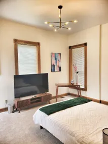 Emerald Downtown Historic Home | Lucas Oil Stadium - Image 2