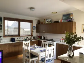 “Otway Arts” 2 Queen Bedrooms, unit, Town Centre - Image 4