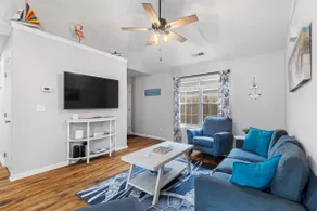 Beach House Charm - Image 2