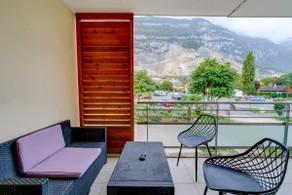 EMbnb A95.1 | 4BR 100m from Geneva | Parking & View - Image 2