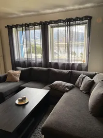 Sunny apartment in Innvik overlooking the fjord - Image 5