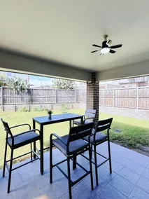 Modern 4BR Home| Game Room • Near Train & Shops - Image 5