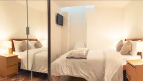 B+B Edinburgh - Image 2