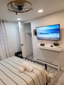 Cozy Hotel Like Room in Avenel - Image 5
