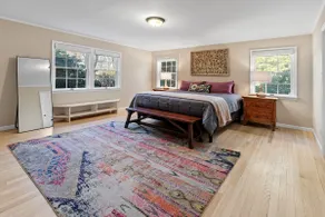 Quiet Central Neighborhood Home - Image 5
