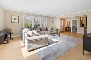 Quiet Central Neighborhood Home - Image 3