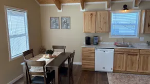 Main Street Lodge B - Image 3