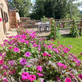 5-Bedroom House – Sleeps 12 People - Image 2