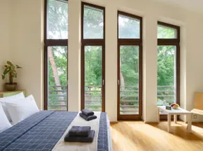 Golden Villas Forest Spa Retreat - Fireplace & Sauna - Image 2