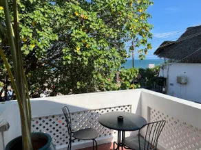 White House - Private Villa - Image 5