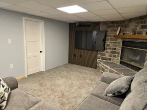 Family-Friendly Stay with Style- basement - Image 2