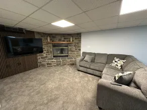 Family-Friendly Stay with Style- basement - Image 5