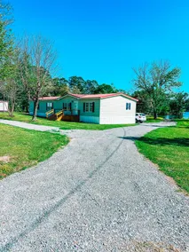 Waterfront Home on Caney Lake - Image 2