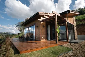 Highland Getaway 2 with Hot Tub - Image 2