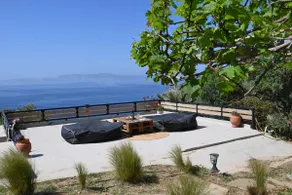 La Casa Di Maryolo Zannel seaside serenity - Image 2