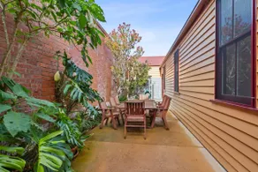 Large House on Wharf Street - Image 5