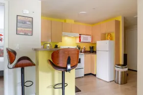 Elegant Two-Bedroom By Space Needle and Amazon. - Image 2