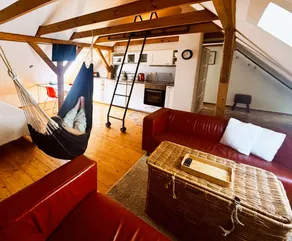 Attic studio with parking and air conditioning - Image 2