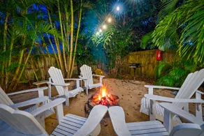 ⭐⭐⭐⭐⭐ PRIVATE BEACH HOUSE - STEPS TO THE BEACH - Image 3