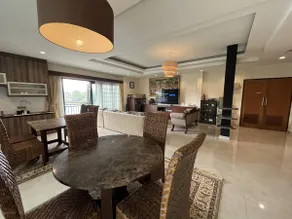 Dago’s Hill 3 Bedrooms + 3 Bathrooms Penthouse - Image 4
