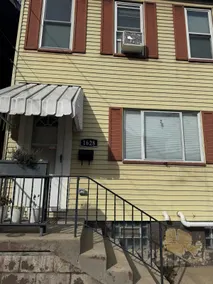 Pittsburgh home in the heart of everything. - Image 3