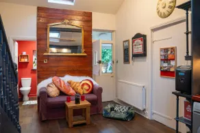Garden Cottage at Old Post Office - Image 4