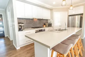 Amaroo - Spacious family home close to town - Image 3