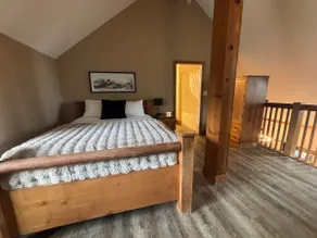 🖤 Cozy updated 3 bedroom on ski hill (110)🖤 - Image 2