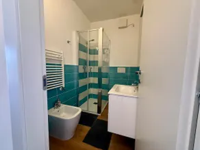 Elegant apartment within walking distance of the sea - Image 4