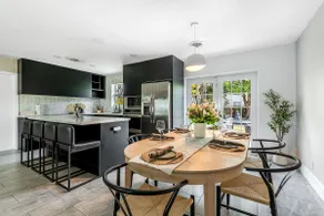 3 Stylish House with Open Layout & Large Backyard - Image 2