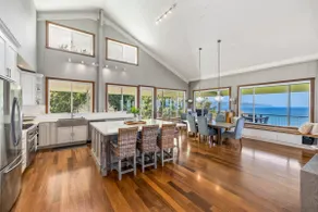 Waimea Bay Luxury Estate Views & Hot Tub - Image 4