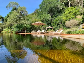 Farmhouse with a natural pool in Vale das Videiras - Image 3